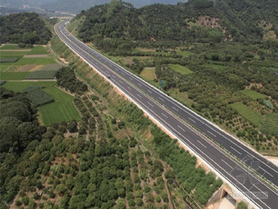 高速公路质量图片展示资料下载-高速公路路基施工创优作法及图片展示
