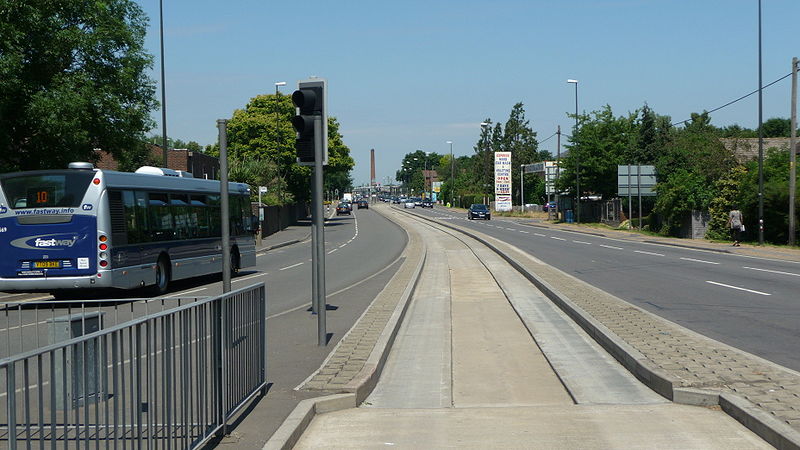 [分享][转载]《英国的奇特轨道公路》