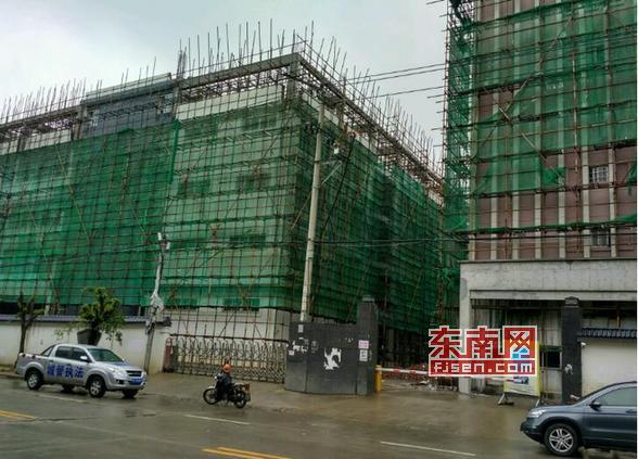 建筑劳务承包合同2016资料下载-莆田华林经济开发区一工程工人工资未结算，无法回家过年
