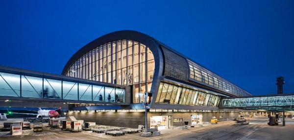 机场跑道扩建资料下载-北欧建筑事务所完成奥斯陆机场扩建