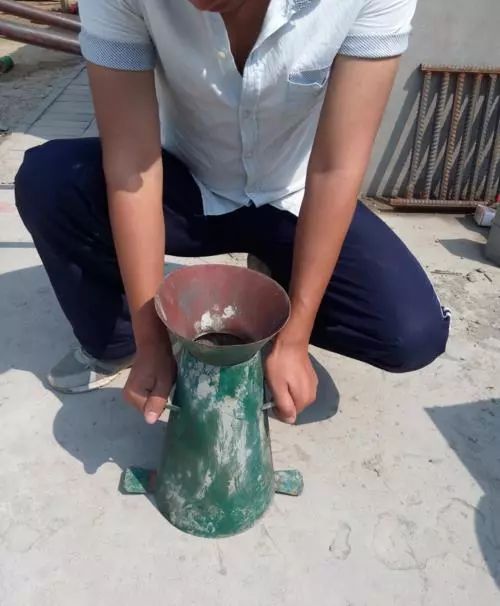 装配式混凝土楼盖主要有资料下载-工地上如何做好混凝土坍落度试验，详细教程