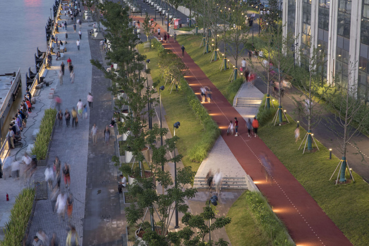 上海民生码头景观-005-huangpu-river-east-bund-riverfront-open-space-design-china-by-atelier-liu-yuyang-architects