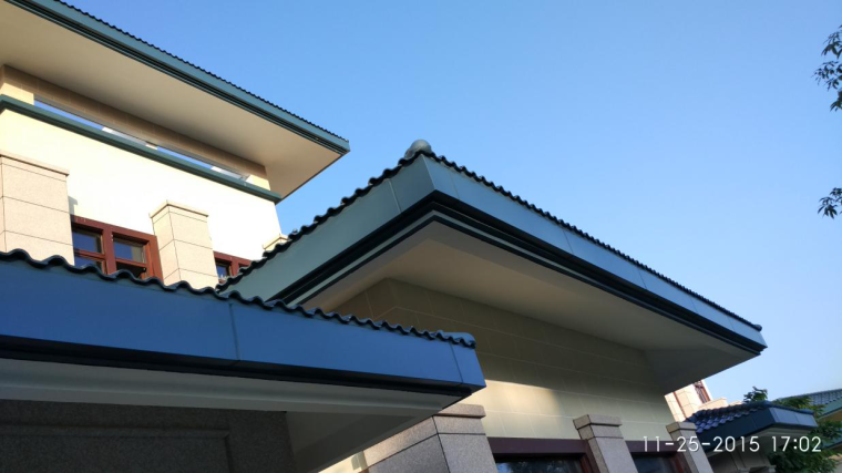 无檐沟坡屋面铝扣板线条檐口施工工法-坡屋面檐口铝扣板完成后效果1