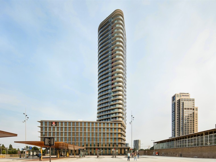荷兰郁金香世界的大门建筑资料下载-荷兰Amstel塔混合建筑