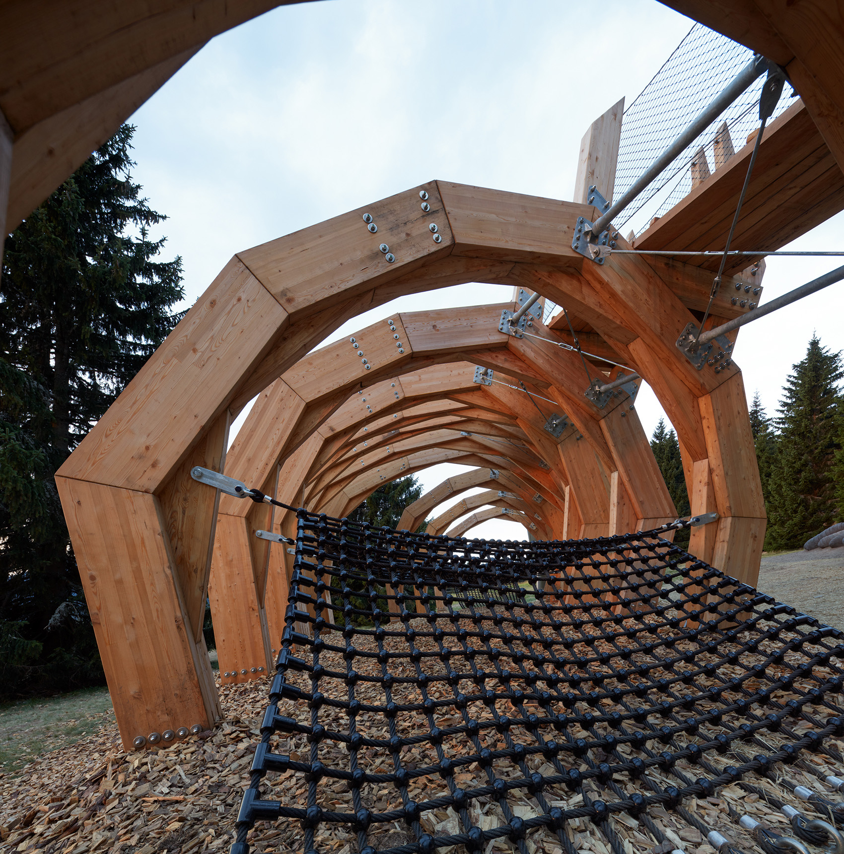 捷克pecka游戏景观装置