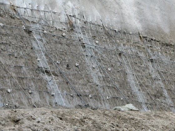 基坑开挖和降水安全资料下载-[河北]某住宅楼基坑开挖支护及降水方案设计汇报材料