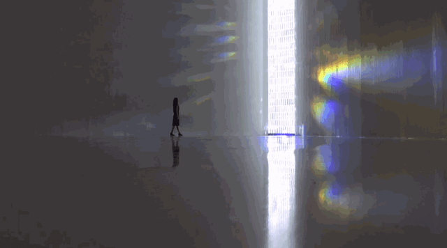 东京银座施华洛世奇资料下载-吉冈徳仁：把光线、材料用到极致的设计奇才