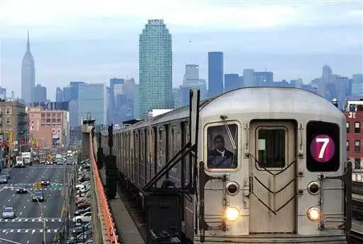 来看看“高大上”的纽约地铁真实面貌_2