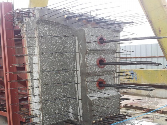 2-2#预制t梁作为梁板预制的首件工程,2-2#t梁长30米,高度2.