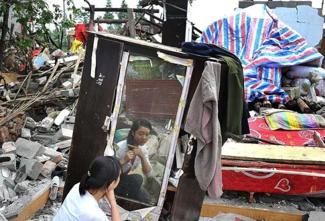 一念汶川，十年回望，图忆汶川地震的100个瞬间_51