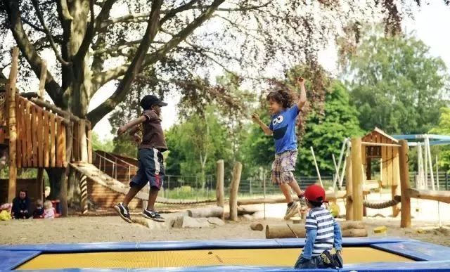 模型儿童活动场地资料下载-德国设计师怎么造乐园的？——儿童活动场地规范
