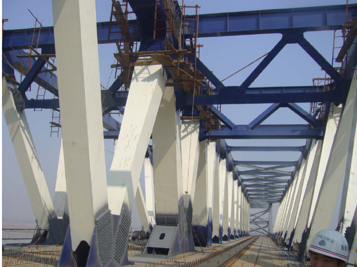 无竖杆三角形腹杆体系