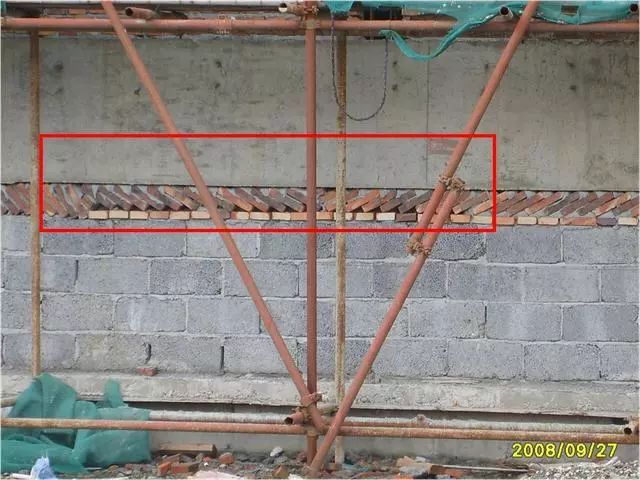 32张照片说明白，蒸压加气混凝土砌块施工常见质量问题_25