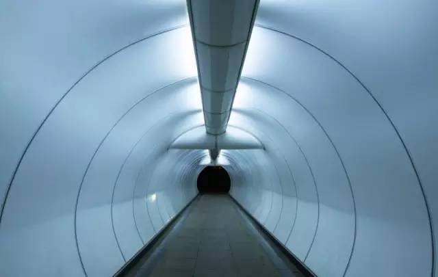 隧道照明装饰资料下载-隧道装饰为什么一定要防火？