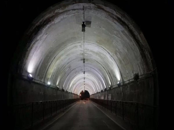 隧道现场质量检查记录资料下载-隧道混凝土质量安心施工的多项诀窍