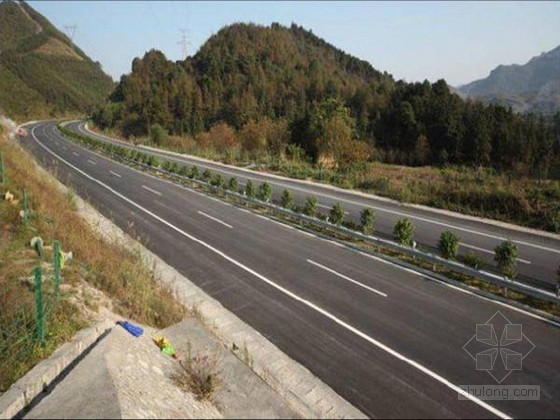 高速公路路基施工学习资料下载-高速公路路基土石方工程施工技术课件80页（云南）