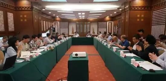 中国公路学会2018年度标准(第一批)立项评审会在京顺利召开_2