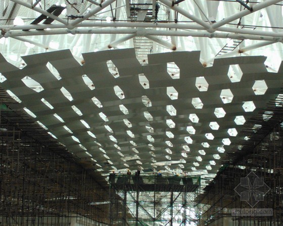 室内铝单板施工工艺资料下载-空间结构三维调节连接装置施工工艺