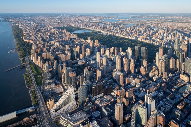 美国曼哈顿泪珠公园资料下载-约曼哈顿西57超高层庭院，来自 BIG
