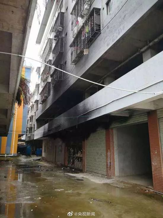 居民楼道设计资料下载-惨，桂林火灾5死者系大学生，在试图冲过一楼出口时遇难！