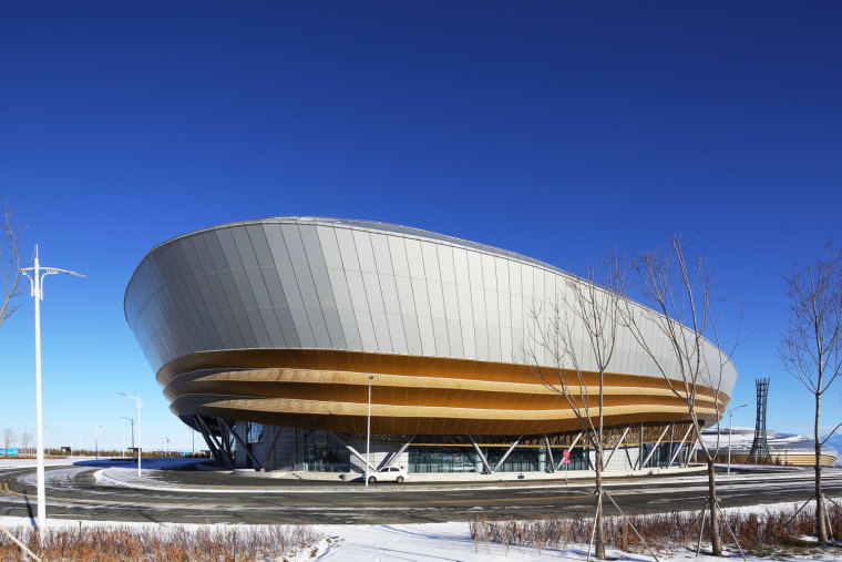 哈尔滨山水相依的体育公园资料下载-乌鲁木齐冰上运动中心