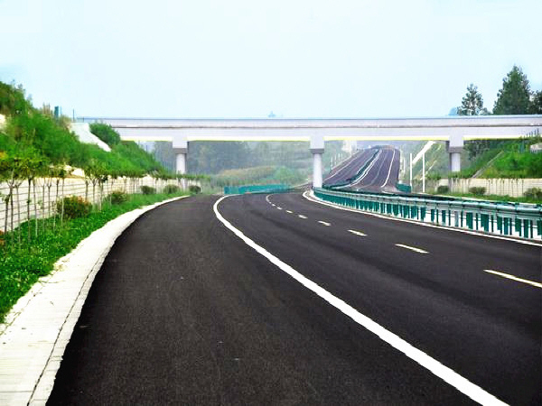 公路工程质量验收及规范资料下载-公路工程质量通病及预防
