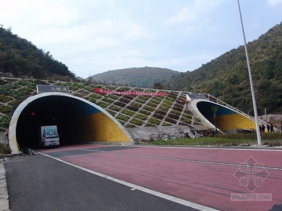 单车道隧道施工图资料下载-单向行驶双车道分离式隧道施工图设计