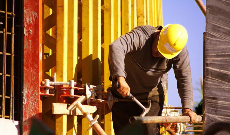 工伤级别与赔偿标准资料下载-建筑施工工法与施工工艺标准的区别与联系
