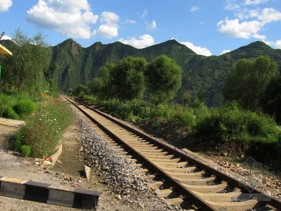 路基填筑水泥改良土资料下载-[甘肃]铁路路基改良土填筑施工方案