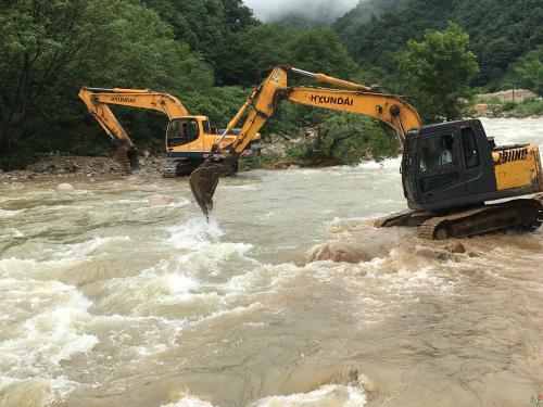 警察实战训练基地规划设计资料下载-浅议防汛抢险的准备工作