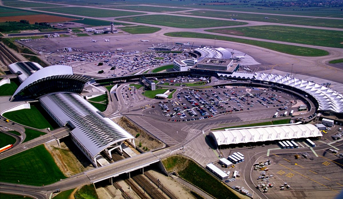 里昂国际机场图片