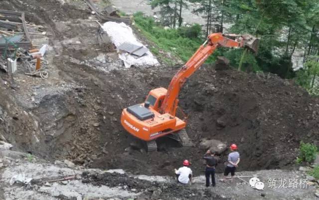 钢柱扩大基础资料下载-桥梁扩大基础施工流程