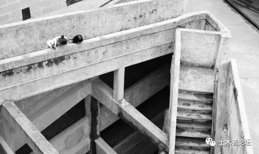 水利混凝土钢筋施工规范资料下载-钢筋混凝土在结构设计中应注意的问题