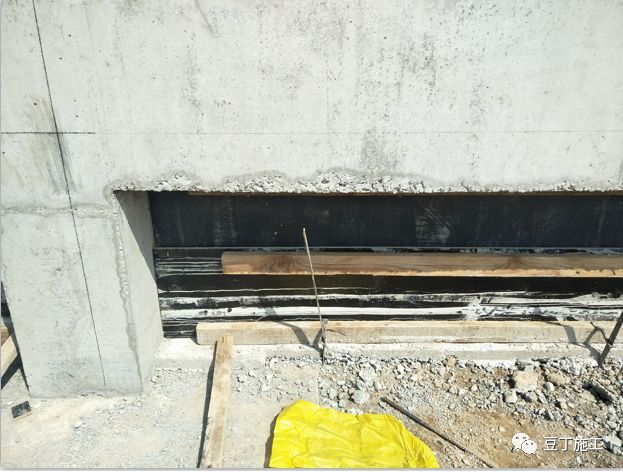 钢筋混凝土平口管施工工艺资料下载-同层混凝土强度不同如何浇筑？钢筋混凝土施工质量通病防治措