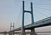 中国十大斜拉桥资料下载-斜拉桥的建造案例