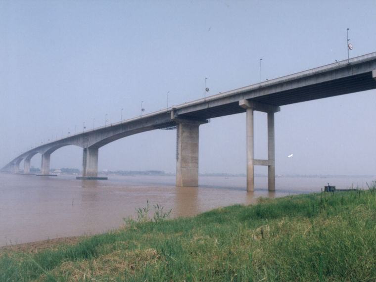 江津长江大桥资料下载-预应力混凝土连续梁桥常见病害分析（PPT，104页）