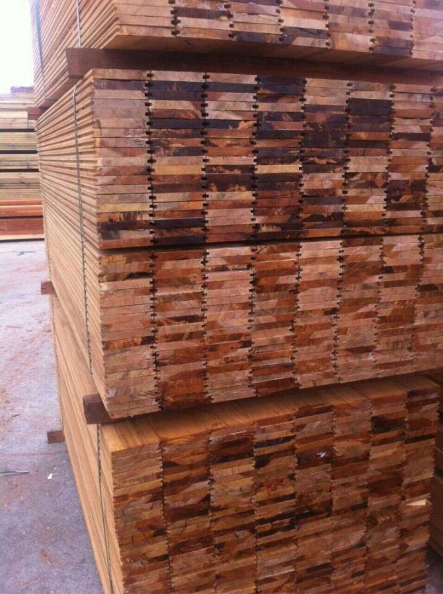 室内防腐木地板做法资料下载-景观巴劳木板材，巴劳木防腐木地板厂家