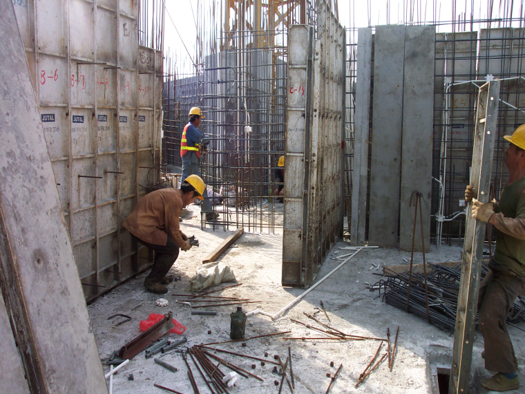 方通钢架施工方案资料下载-铝合金模板专项施工方案