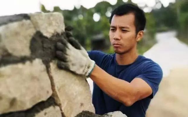 滩涂地资料下载-他是高考状元、北大学霸，却选择当农民
