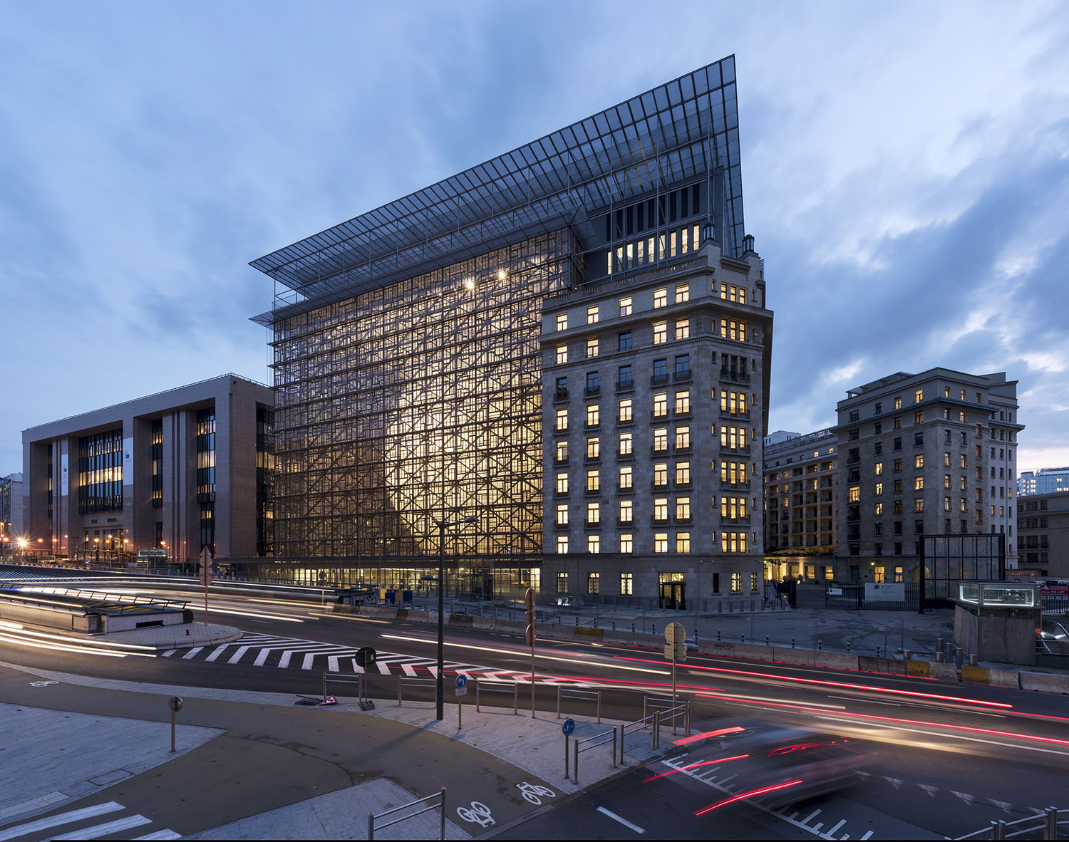 比利时欧盟新总部大楼-samyn & partners-办公建筑案例-筑龙建筑设计