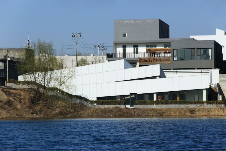 艺术家工作室施工图cad资料下载-北京宋庄湖岸艺术家工作室