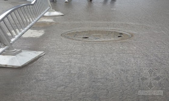 路雨季安全资料下载-[河南]市政道路雨季施工及防汛应急预案