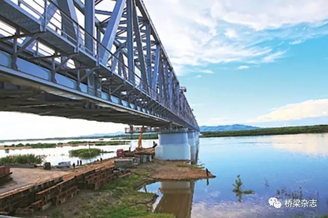 跨铁路桥预算资料下载-中俄加快“一管两桥”建设、珠海将新修一条跨江通道。。。
