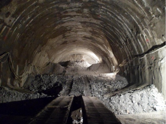 中导洞法隧道施工方案资料下载-隧道施工技术方案