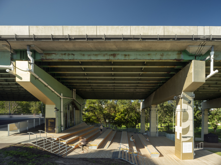 加拿大充满活力的复合公共空间-feature_-_The_Bentway_06_NL