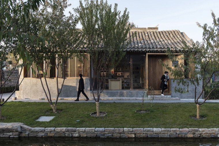 旧城居住区规划改造资料下载-北京河边小屋改造
