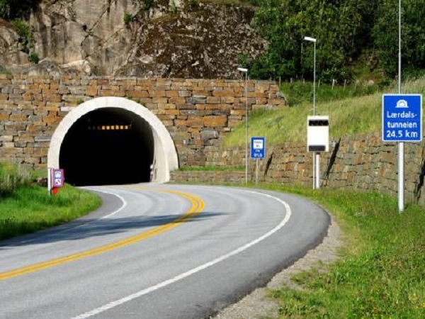 道路施工质量管理办法资料下载-公路隧道质量管理办法
