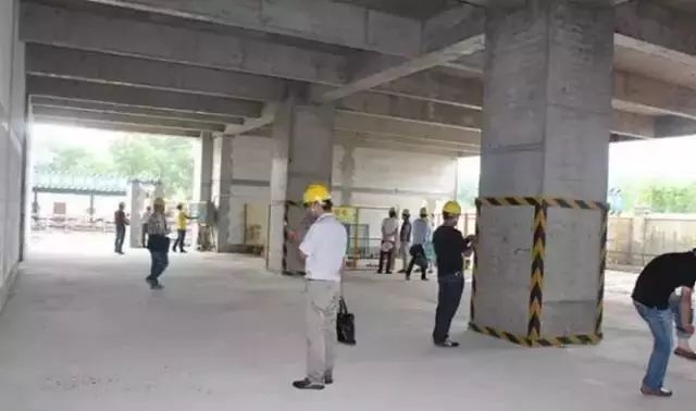 工地消防器材展示台资料下载-“五星级”工地现场，万科带你了解什么是标准化？