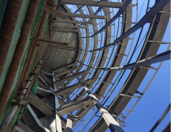 复杂钢结构圆弧梁安装施工工法