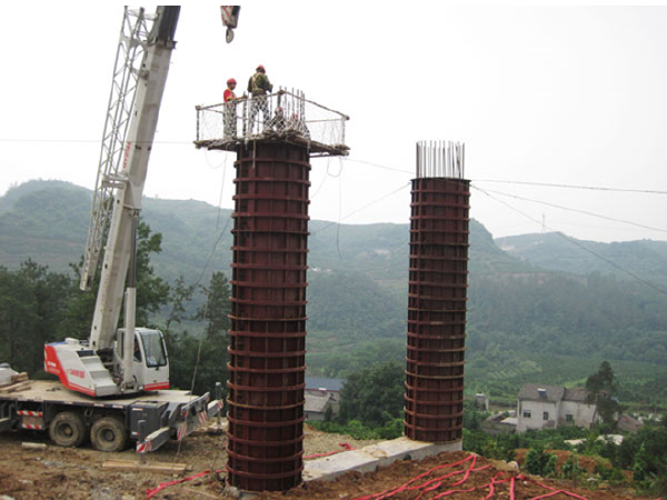 混凝土墩柱施工资料下载-公路改扩建工程桥梁墩柱及中系梁施工方案